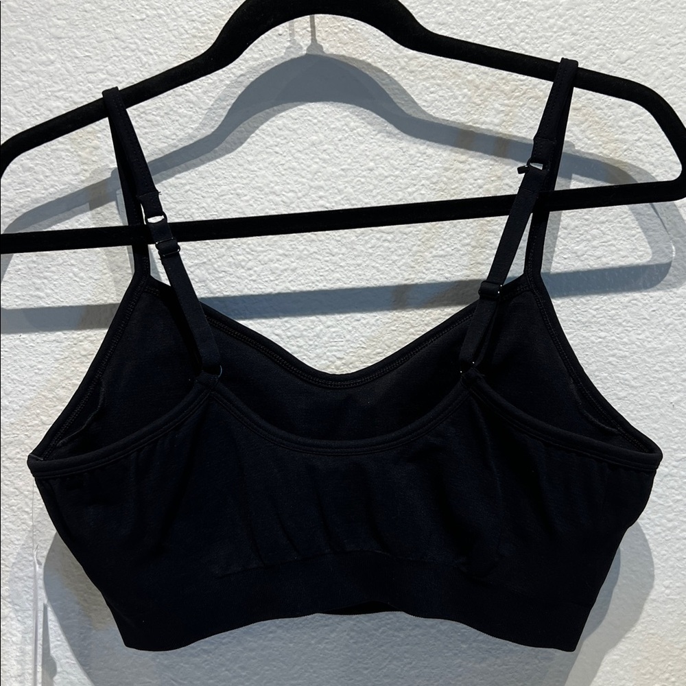 NEW Athleta Renew Bra - Black - Size Medium for D-DD Cup - Picture 5 of 9